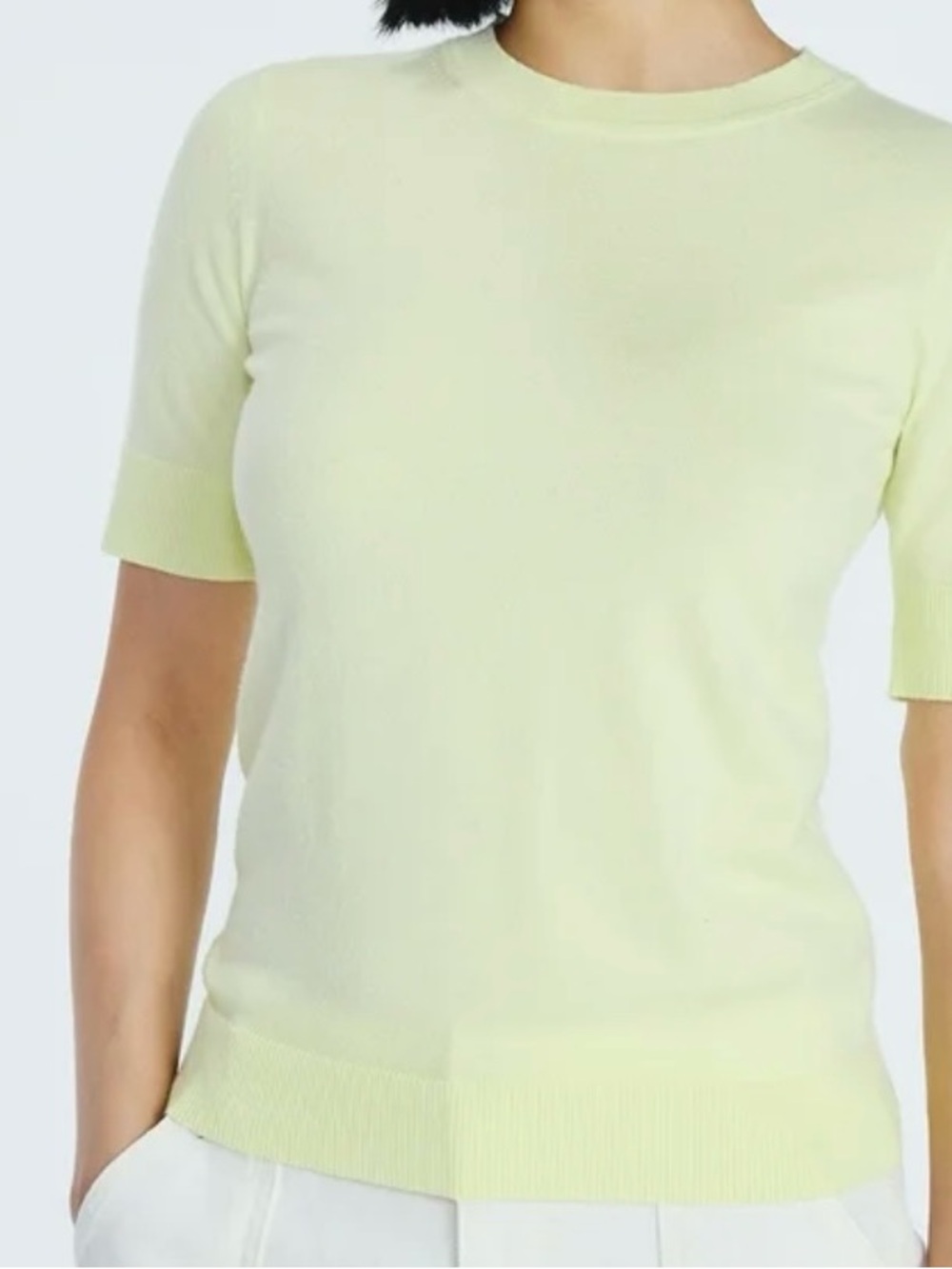 Light Yellow Short Sleeve Knit Top